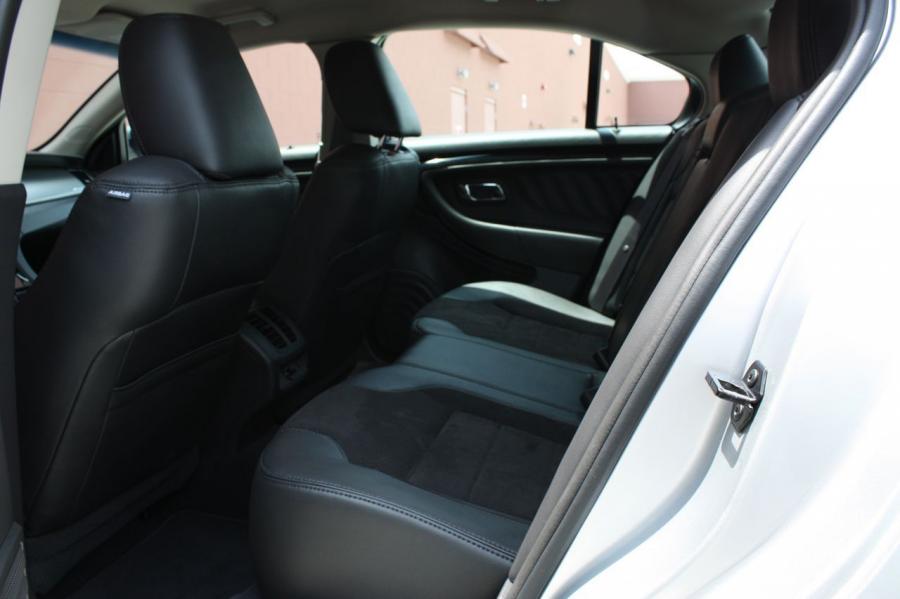  Ford Taurus SHO 2010 года  (фото 88 из 248)